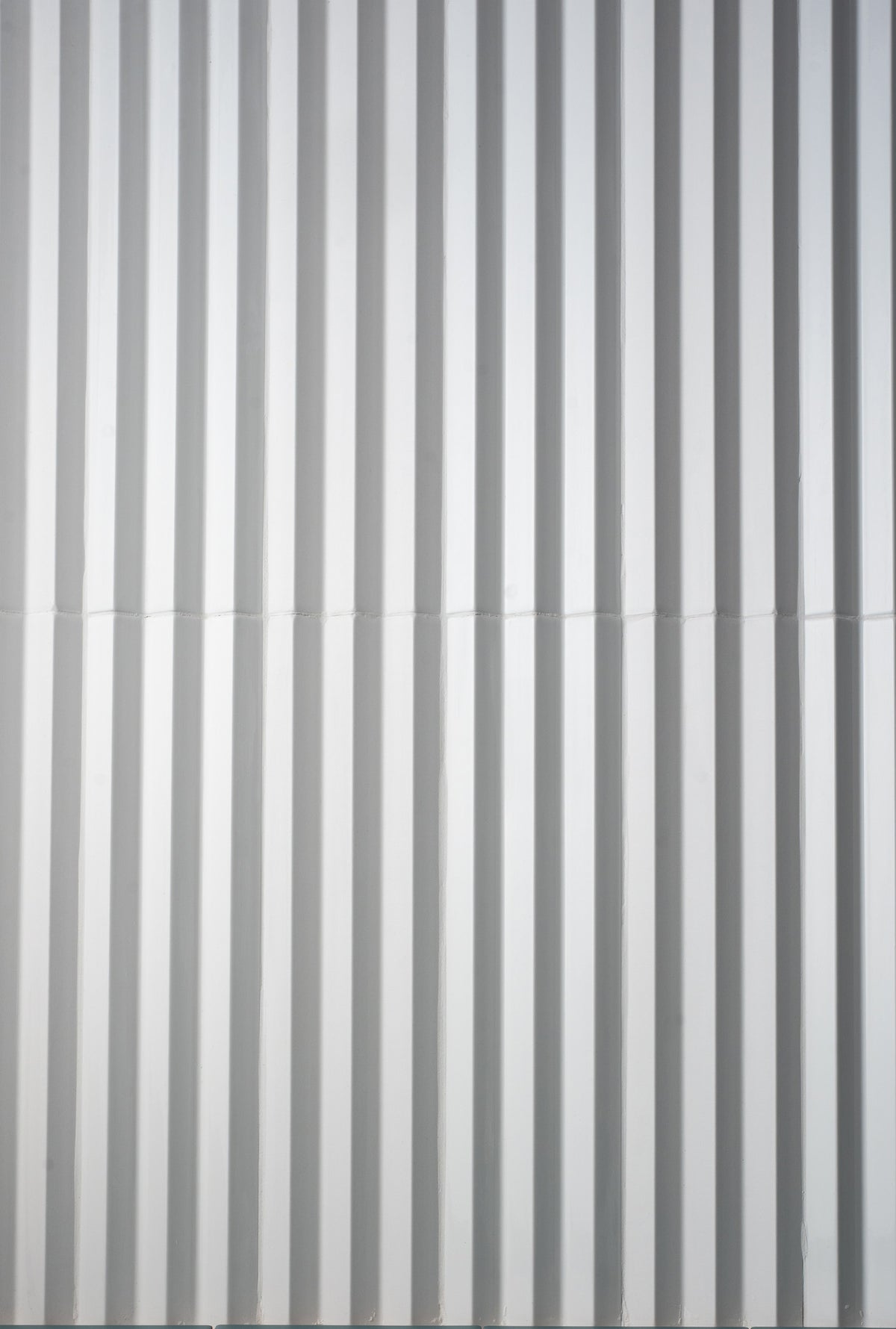Acanthus: White V-Ribbed