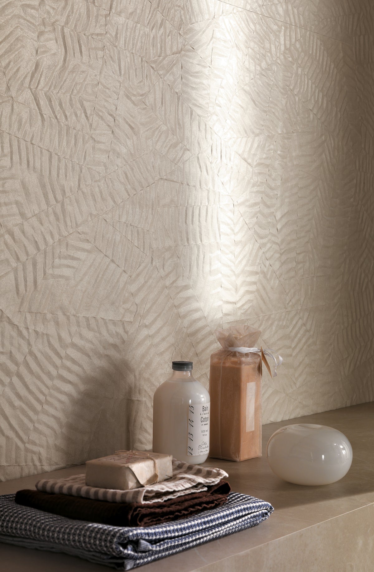 Bloom: Beige