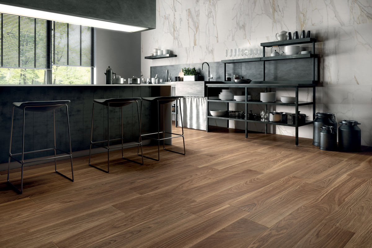 Charme: Calacatta Gold