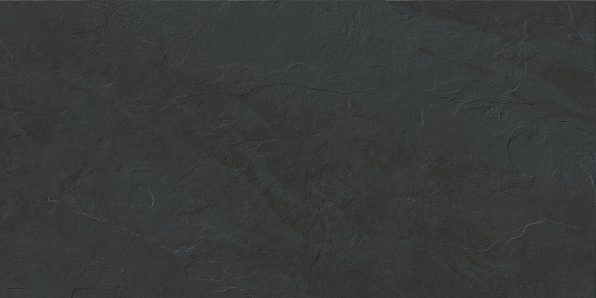 Essence: Montauk Black