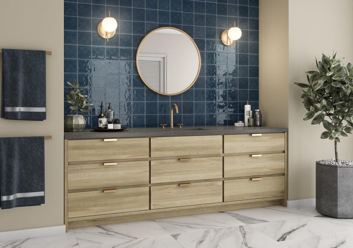 Europa Wall: Bleu Marine