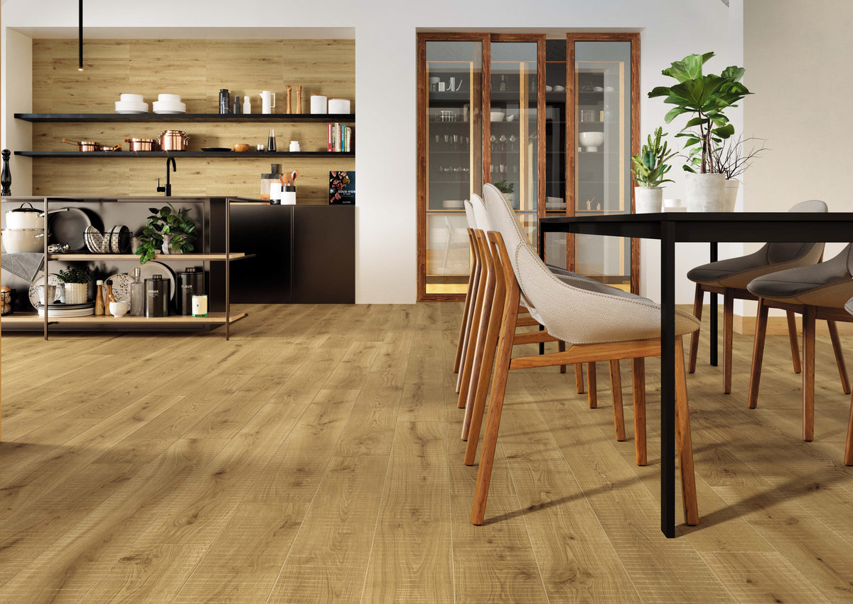 Exence: Almond