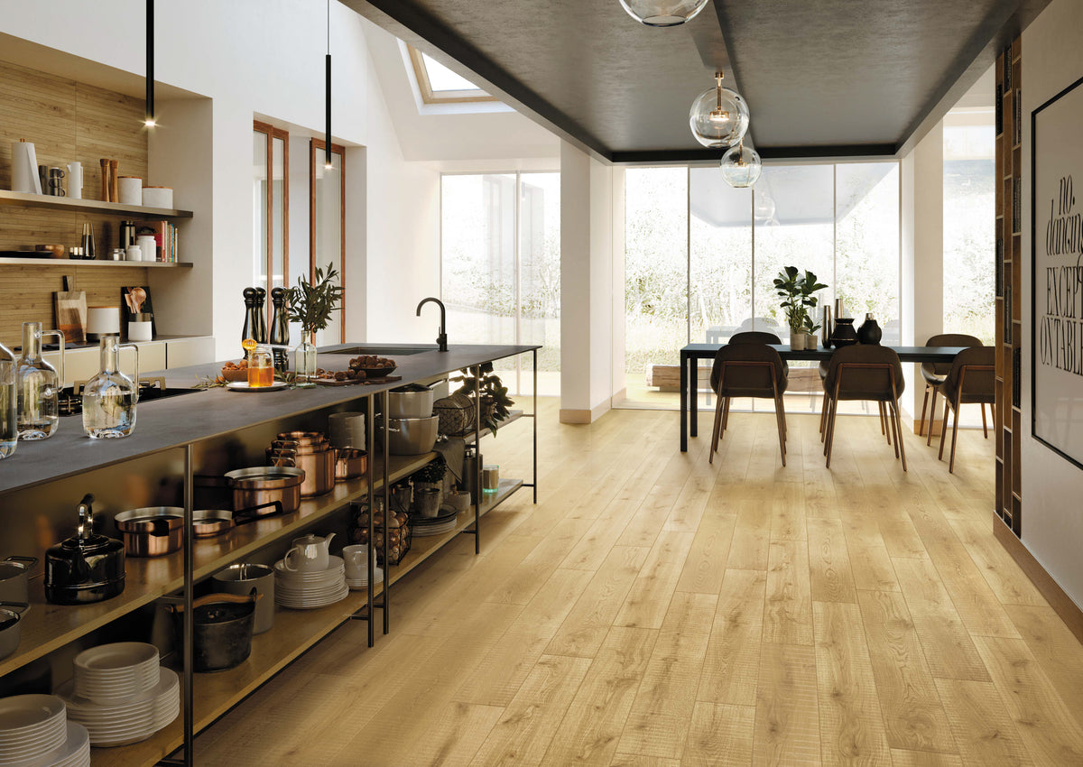 Exence: Almond