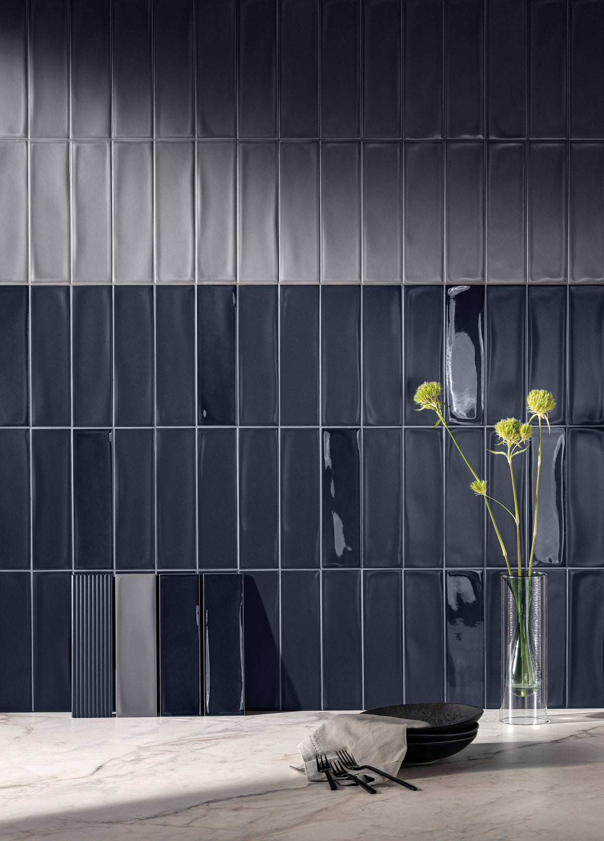 Flourish: Gris