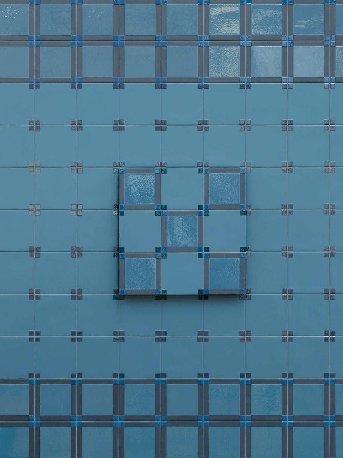 Homage to the Square by Mutina: Dot Sea