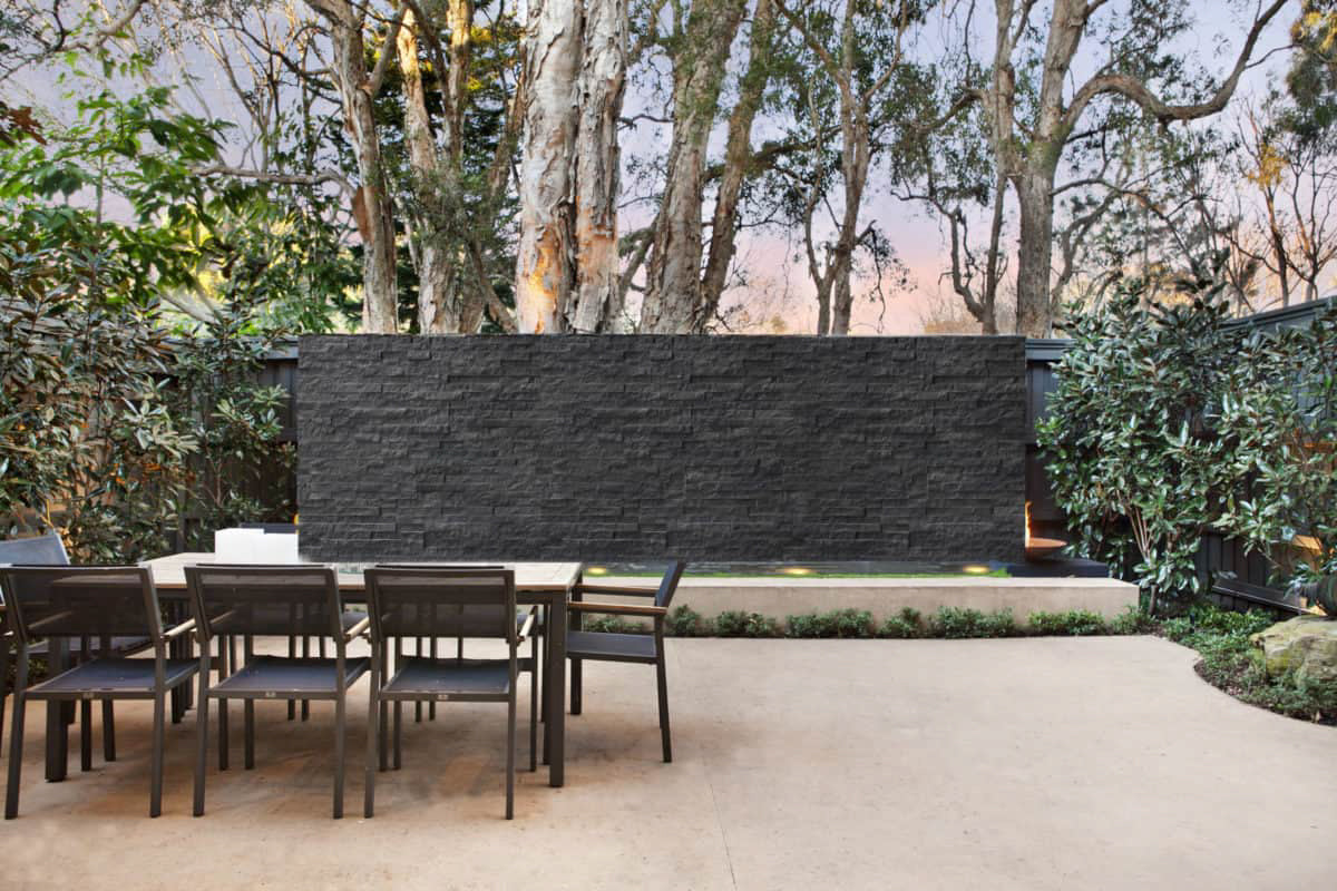 Ledgestone Panel: Carbon