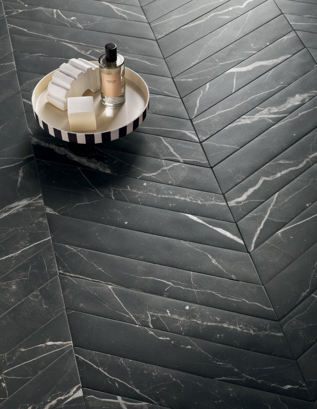 Opulent: Dark Diamond